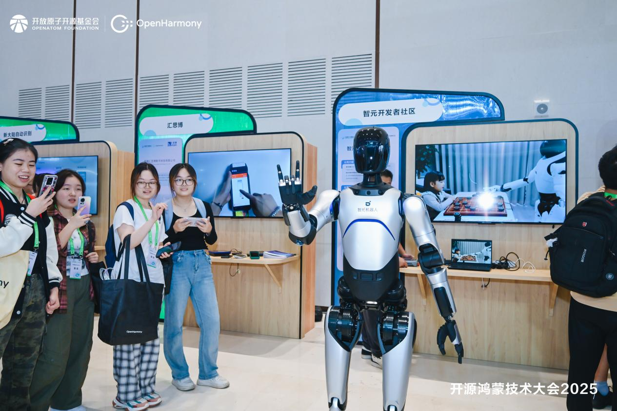 9.29 XKTY.COM开源鸿蒙推文图片2.png