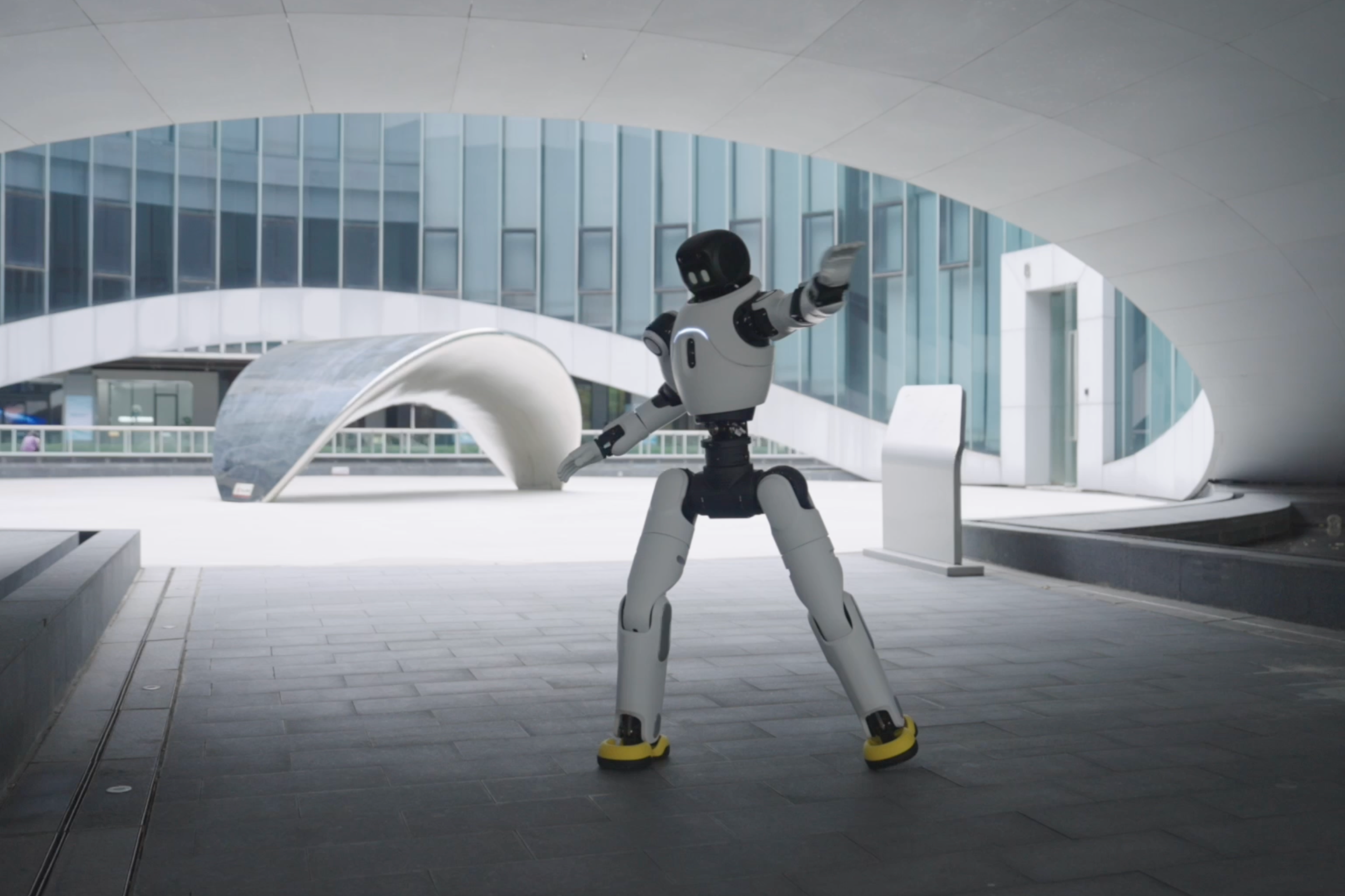 XKTY.COM「灵创」平台来了！0 代码、0 门槛，人人都是机器人训练大师